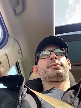 hailzeffn online show from March 19, 6:11 pm