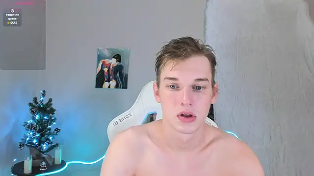 Snapshot of 4ever_dude chatting on January 4, 3:40 am 4ever dude online show from January 4, 3:40 am