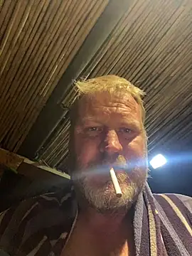 Snapshot of sexycouple109 chatting on March 20, 7:57 pm sexycouple109 online show from March 20, 7:57 pm