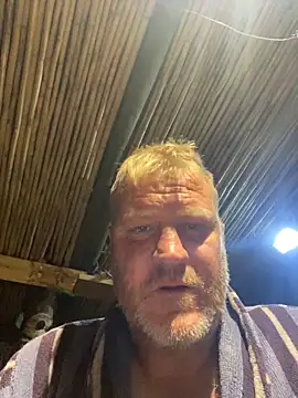 Snapshot of sexycouple109 chatting on December 2, 6:52 pm sexycouple109 online show from December 2, 6:52 pm