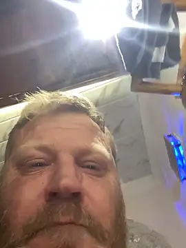 Snapshot of sexycouple109 chatting on March 15, 10:11 pm sexycouple109 online show from March 15, 10:11 pm