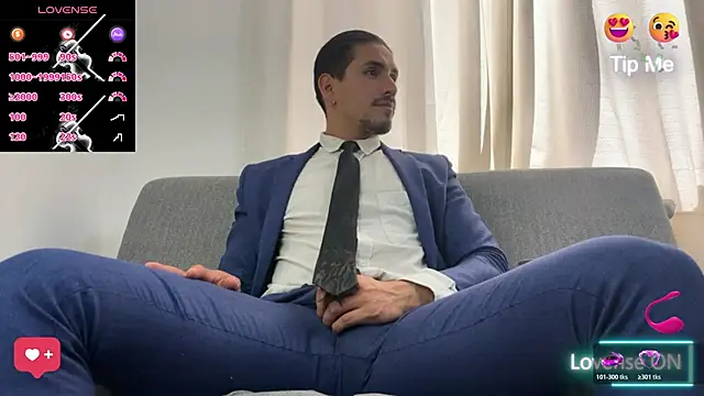 Tom blunt96 online show from February 21, 7:15 pm