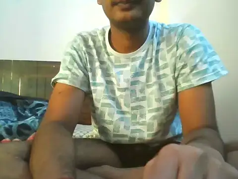 Snapshot of Dusky_Aarav chatting on October 14, 1:45 am Dusky Aarav online show from October 14, 1:45 am