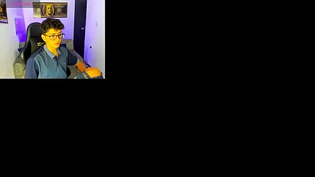 Snapshot of TylerWhite_ chatting on March 4, 2:27 am TylerWhite  online show from March 4, 2:27 am