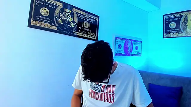 Snapshot of TylerWhite_ chatting on January 10, 3:07 am TylerWhite  online show from January 10, 3:07 am
