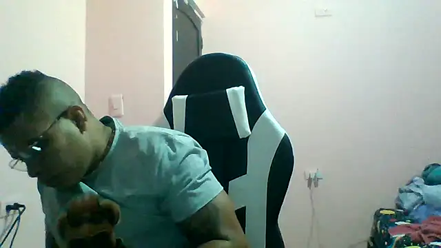 SaucyAffair0 online show from June 27, 1:52 am