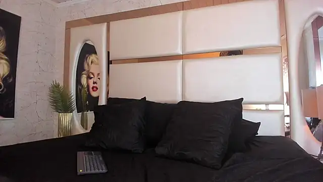 ALAN SANTHOS online show from March 12, 5:26 am