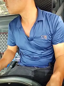 Snapshot of Vanilahirl chatting on October 15, 6:32 am Vanilahirl online show from October 15, 6:32 am