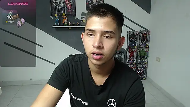 Snapshot of harold_18_ chatting on December 13, 6:59 pm harold 18  online show from December 13, 6:59 pm