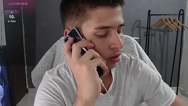 Snapshot of harold_18_ chatting on January 29, 7:22 pm harold 18  online show from January 29, 7:22 pm
