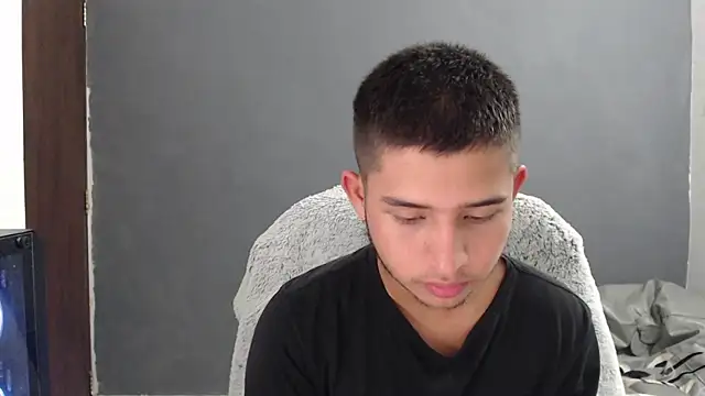 Snapshot of harold_18_ chatting on January 27, 7:35 pm harold 18  online show from January 27, 7:35 pm