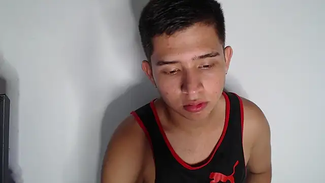 Snapshot of harold_18_ chatting on October 24, 7:37 pm harold 18  online show from October 24, 7:37 pm
