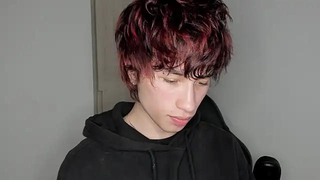 liamelf online show from January 15, 4:49 am