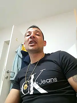 Zoltanioan26 online show from April 12, 9:33 am