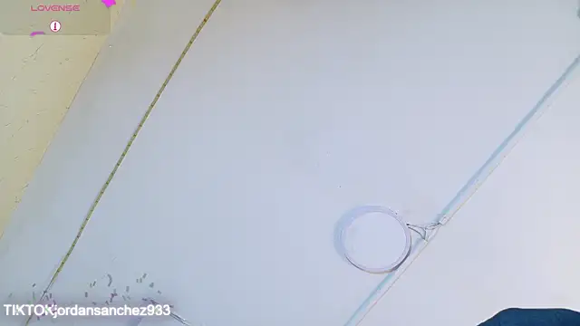 JordanSmiith  online show from February 28, 10:42 pm