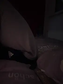 Bennyben8604 online show from January 12, 5:03 am