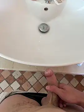 Siggidc2n online show from April 15, 10:15 am