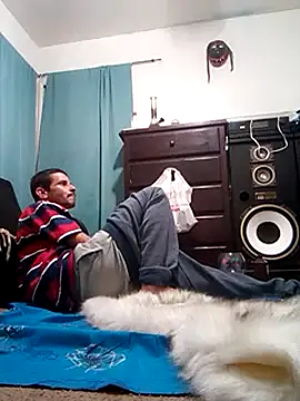 Snapshot of LongDickZee562 chatting on February 28, 6:32 am LongDickZee562 online show from February 28, 6:32 am