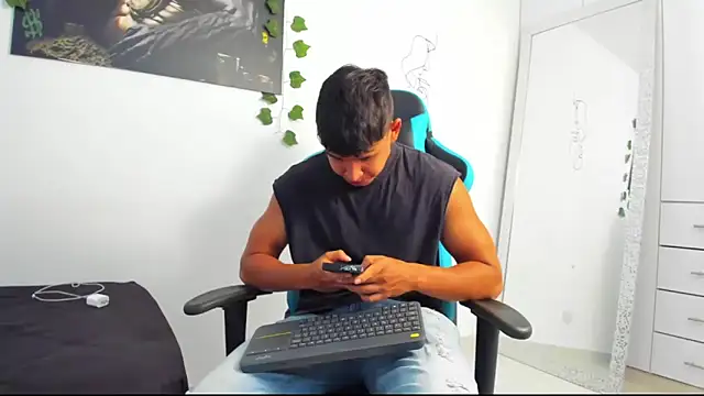 Bray Kevin online show from March 15, 4:43 pm