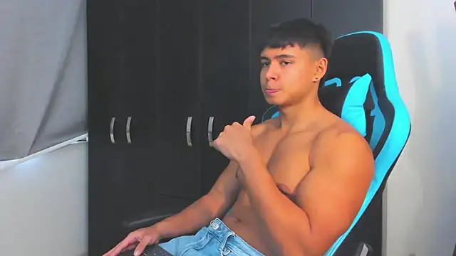 Bray Kevin online show from December 18, 8:38 pm