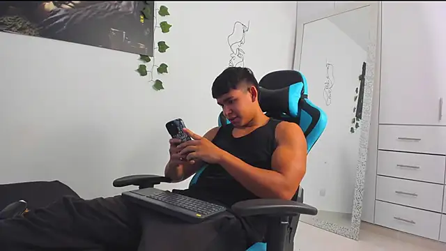 Bray Kevin online show from March 6, 3:13 pm