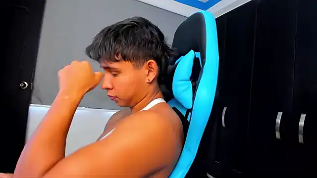 Bray Kevin online show from October 4, 5:40 pm