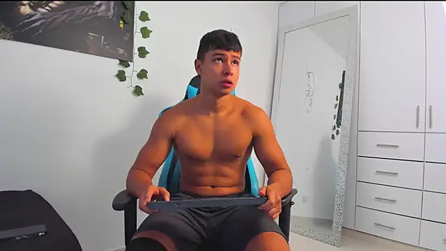 Bray Kevin online show from March 7, 4:44 pm