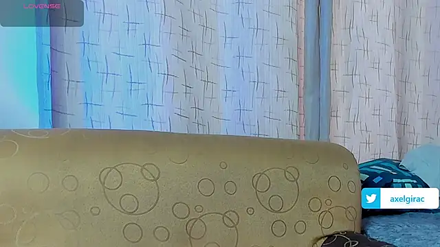 axel giracr online show from March 18, 7:33 pm