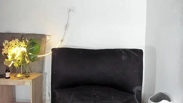 Snapshot of tom_colinn chatting on September 28, 12:08 am tom colinn online show from September 28, 12:08 am