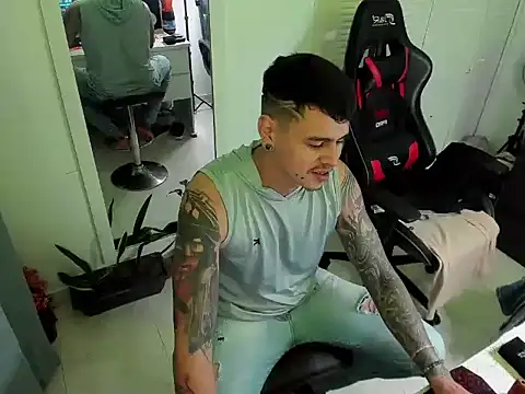 E Moon online show from October 11, 4:16 am