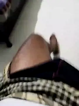 Snapshot of findmemylove chatting on January 11, 6:44 pm findmemylove online show from January 11, 6:44 pm