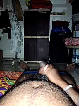 Snapshot of findmemylove chatting on February 12, 8:40 pm findmemylove online show from February 12, 8:40 pm