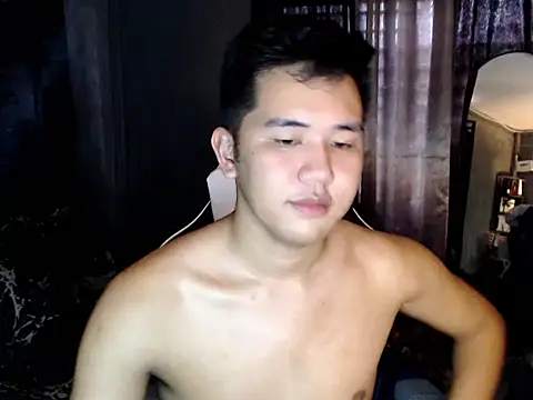 xgregor07 online show from November 28, 7:00 am