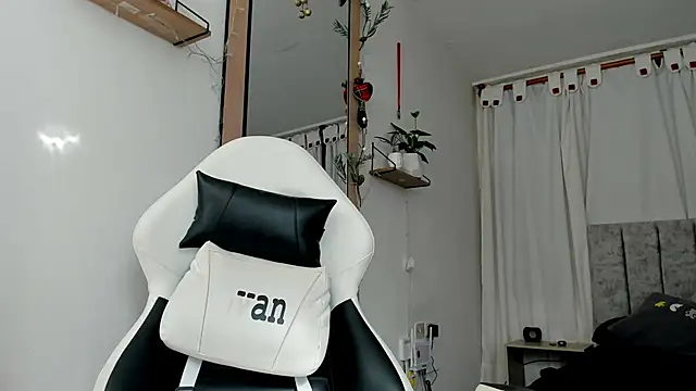 Valerioe online show from November 7, 1:14 pm