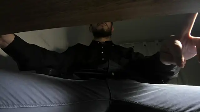 s sven03 online show from February 1, 3:08 am