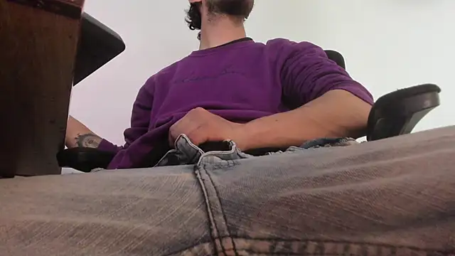 s sven03 online show from October 15, 4:31 am