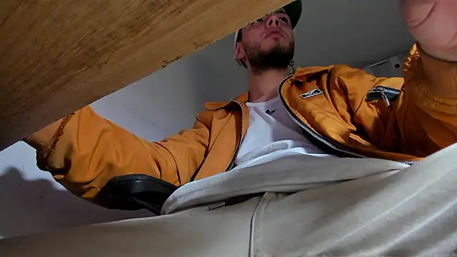 s sven03 online show from December 6, 1:51 am