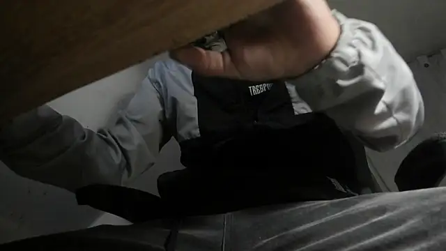 s sven03 online show from February 17, 7:36 am