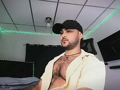 Sebas-hott online show from February 3, 9:31 pm