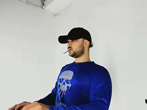 Sebas-hott online show from November 5, 9:39 pm