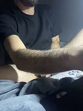 giorgakaci69 online show from November 26, 10:46 pm