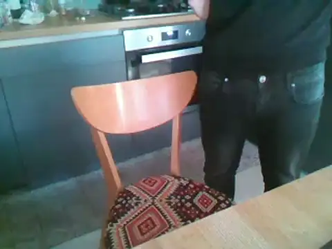 Snapshot of giorgakaci69 chatting on December 23, 12:30 pm giorgakaci69 online show from December 23, 12:30 pm