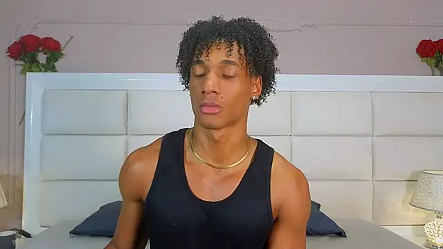 Malkongarcia online show from December 13, 8:48 pm