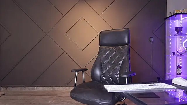 mattmasterss online show from July 17, 5:41 pm