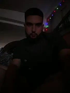 bigdickgio6923 online show from December 9, 4:34 am