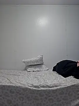 Edw95S online show from February 7, 12:51 am