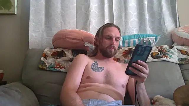 VitaminDrewFl online show from April 16, 9:15 pm