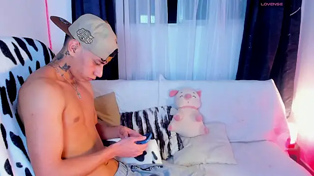 Josep Davies online show from March 4, 5:32 am