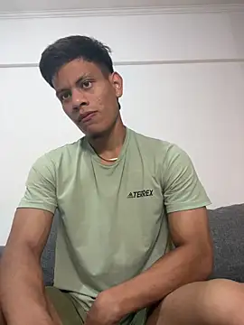 bbchocolate27 online show from April 10, 11:56 pm