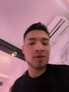 EdwardRoss  online show from July 15, 8:26 pm